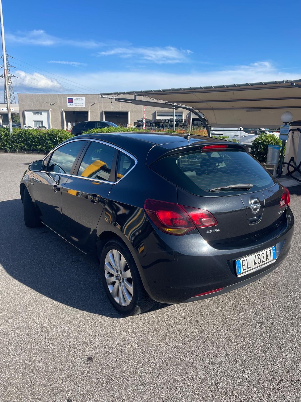 Opel Astra 1.5 Turbo Diesel 130 CV AT8 Edition