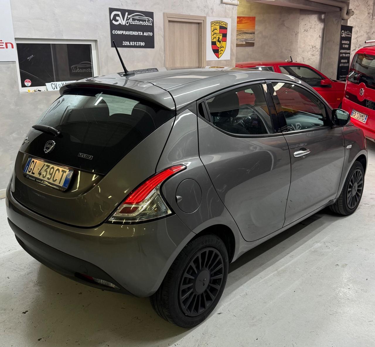 Lancia Ypsilon Hybrid 50.000 km