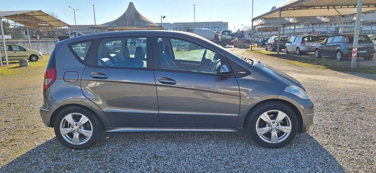 Mercedes-benz A 150 BlueEFFICIENCY Avantgarde