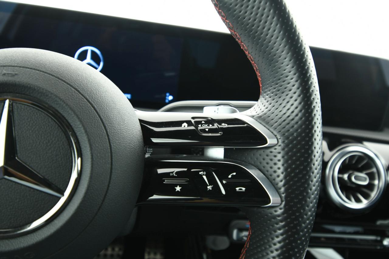 Mercedes-benz A 200 Automatic AMG Line Premium