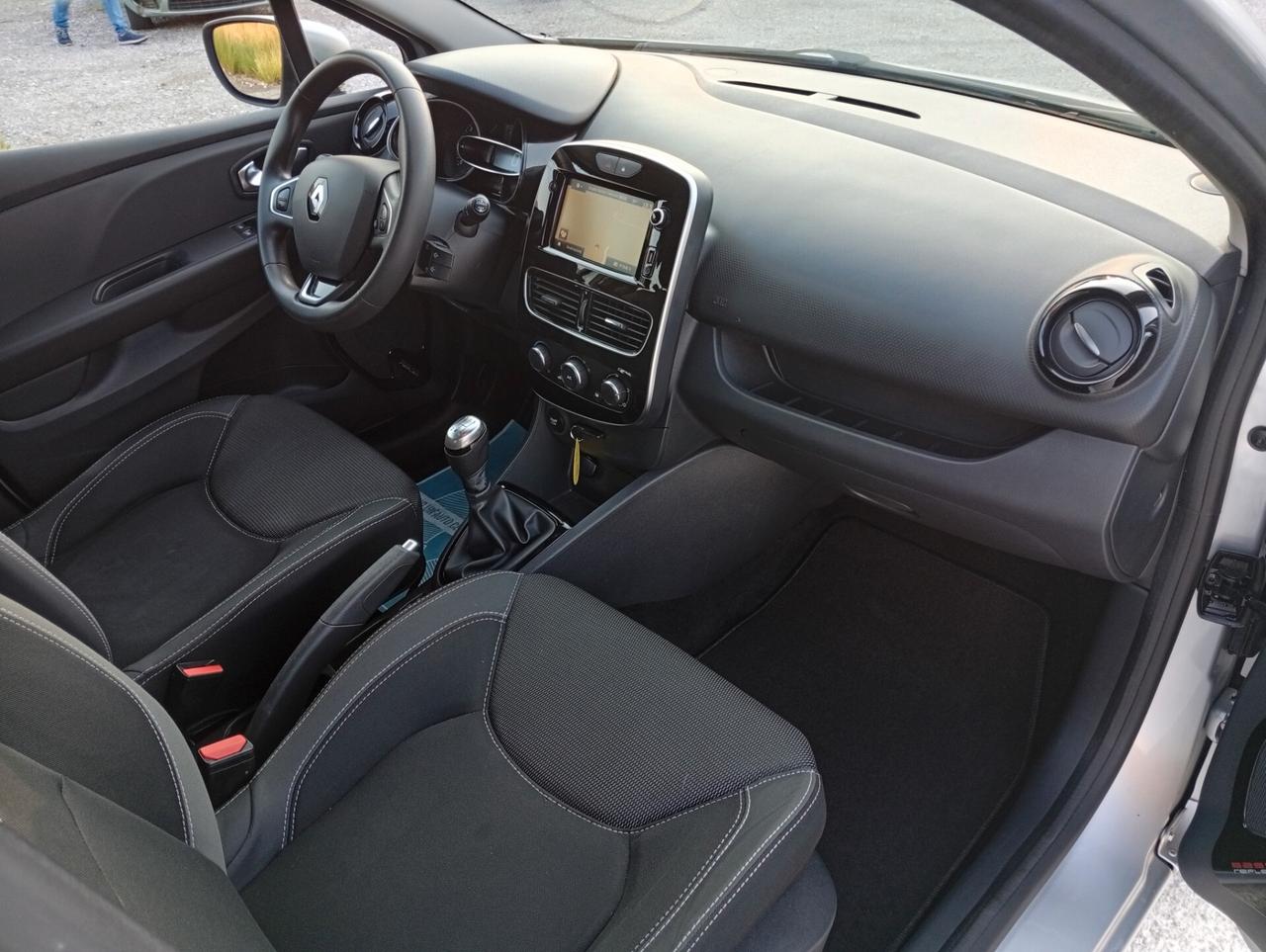 Renault Clio dCi 8V 90 CV 5 porte Moschino Intens
