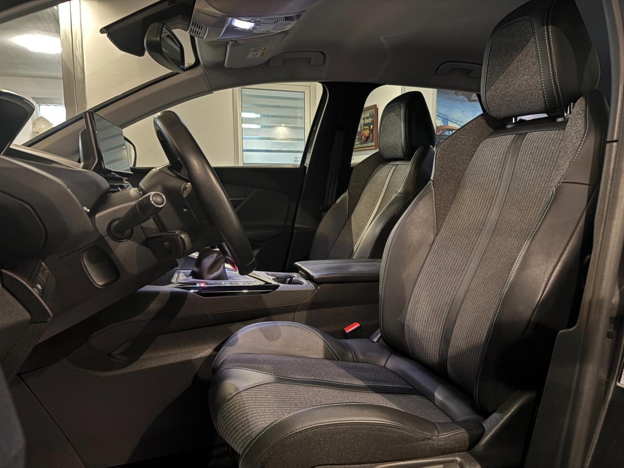 PEUGEOT 3008 1.5 BLUEHDI 130CV ALLURE 2022