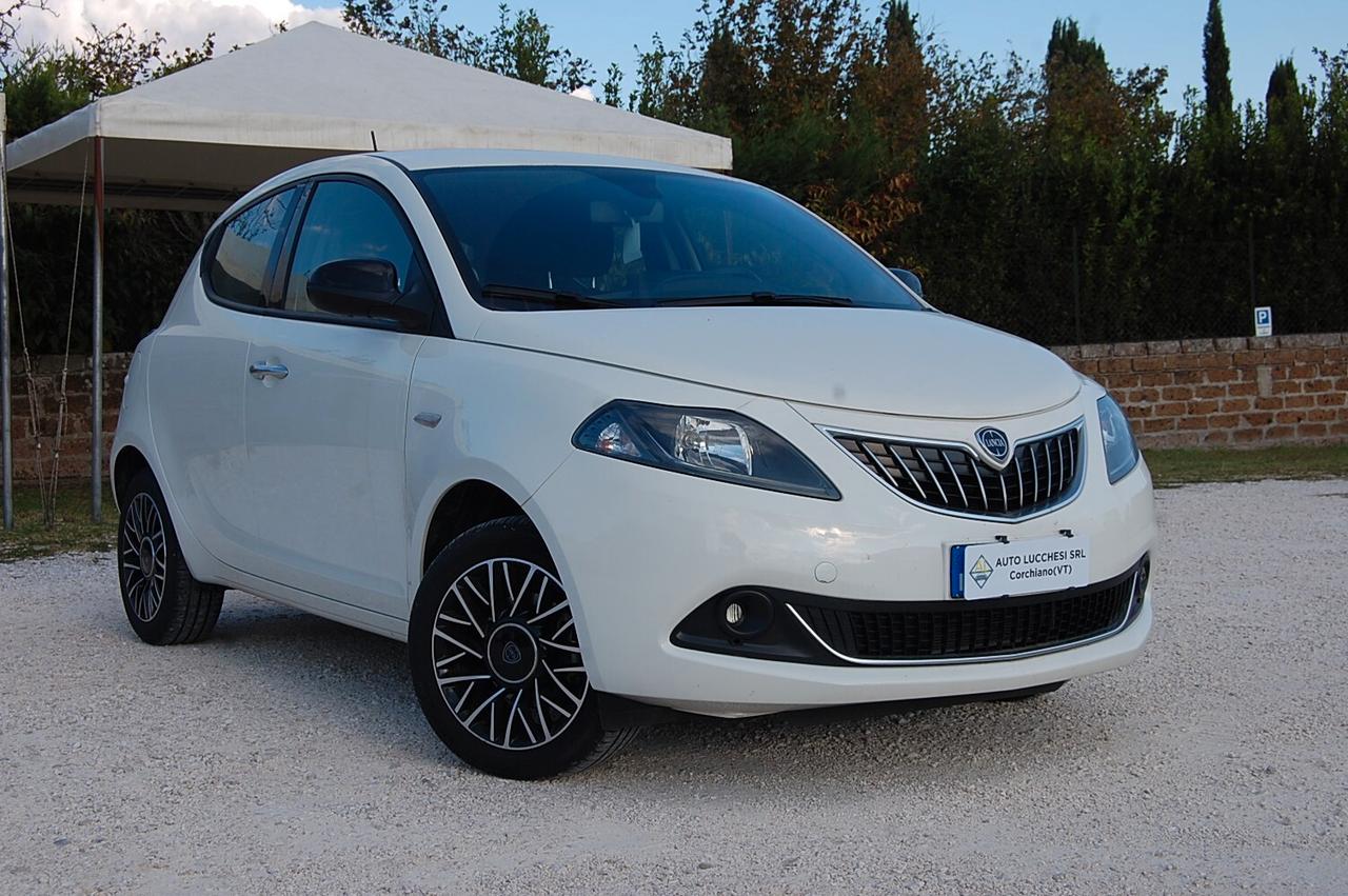Lancia Ypsilon 1.0 FireFly 5 porte S&S Hybrid Platino