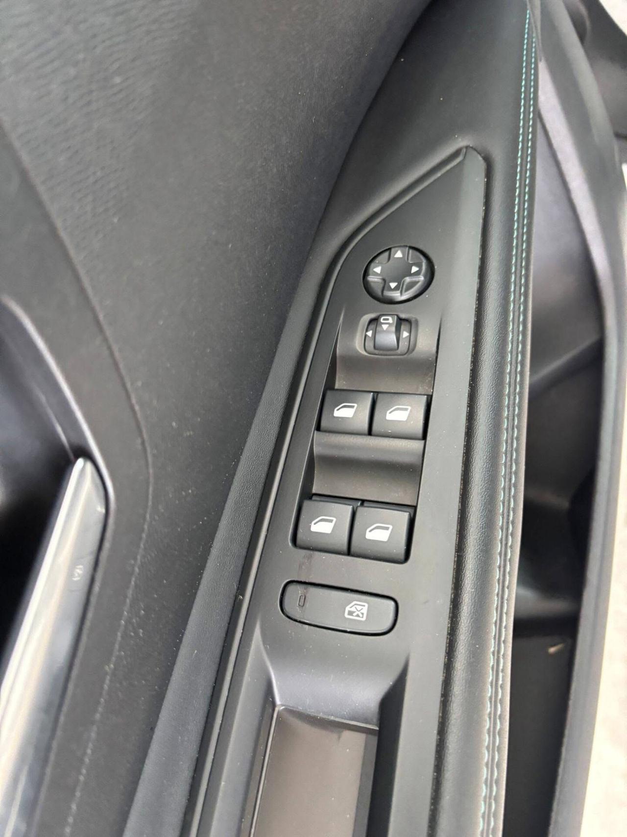 Peugeot 3008 BlueHDi 130 S&S Allure