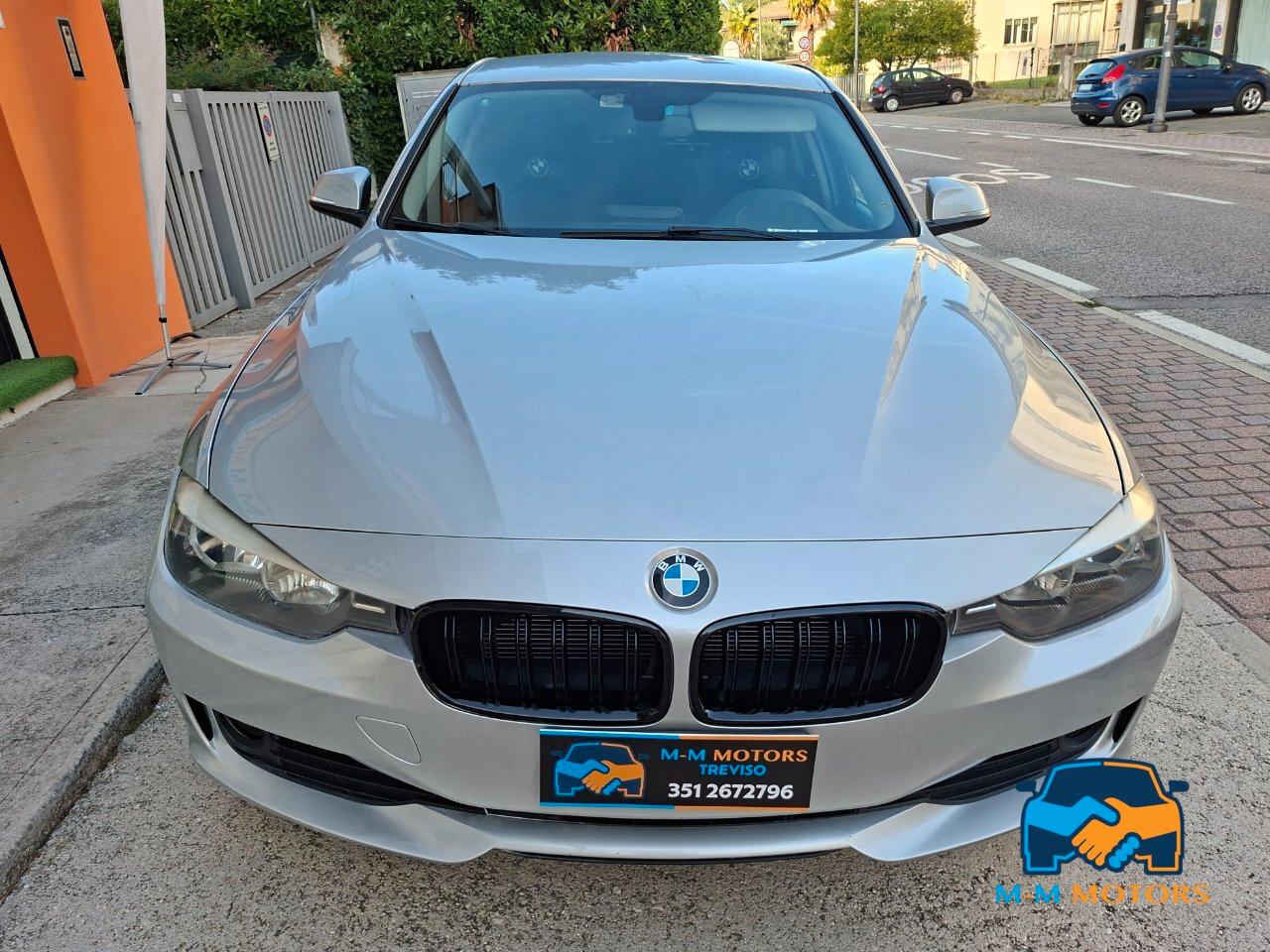 BMW 320 d Touring doppio treno di pneumatici