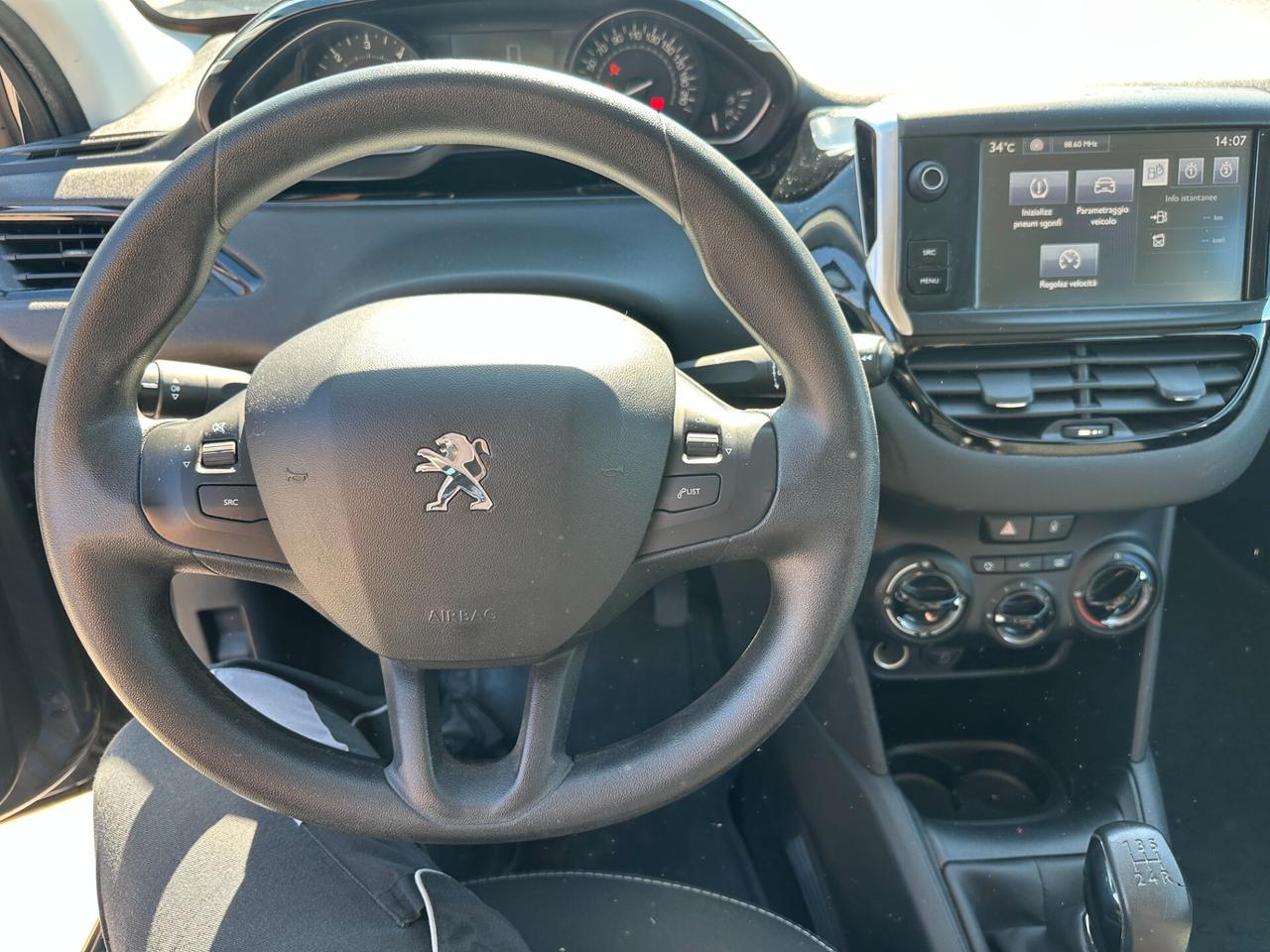 Peugeot 208 1.6 75Cv