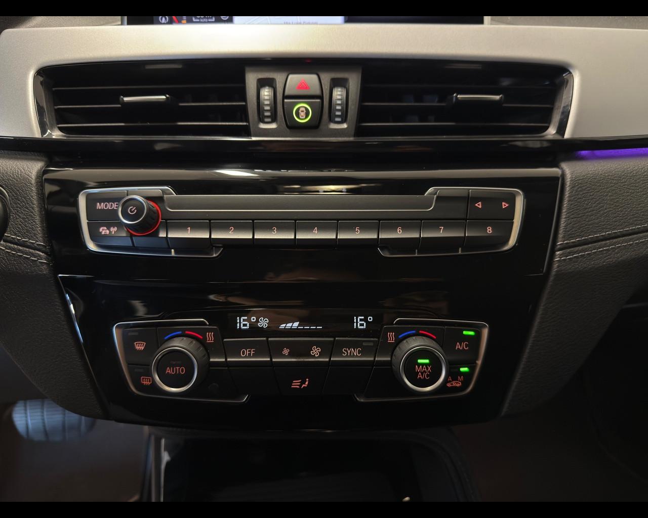 BMW X2 (F39) - X2 sDrive18i Business-X