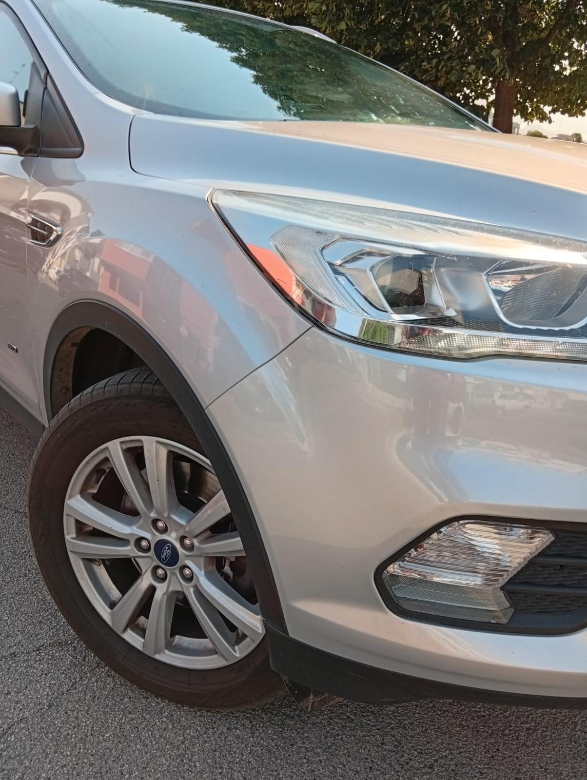 Ford Kuga 2.0 TDCI 150 CV S&S 4WD ST-Line