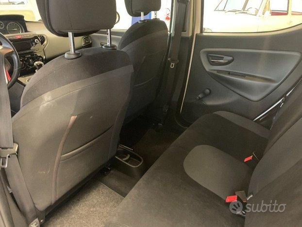 LANCIA Ypsilon 1.2 69 CV 5 porte S&S Silver