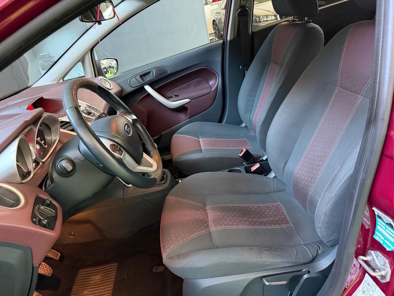 Ford Fiesta 1.2 82 CV 5p Titanium - SOLO 84.000KM-