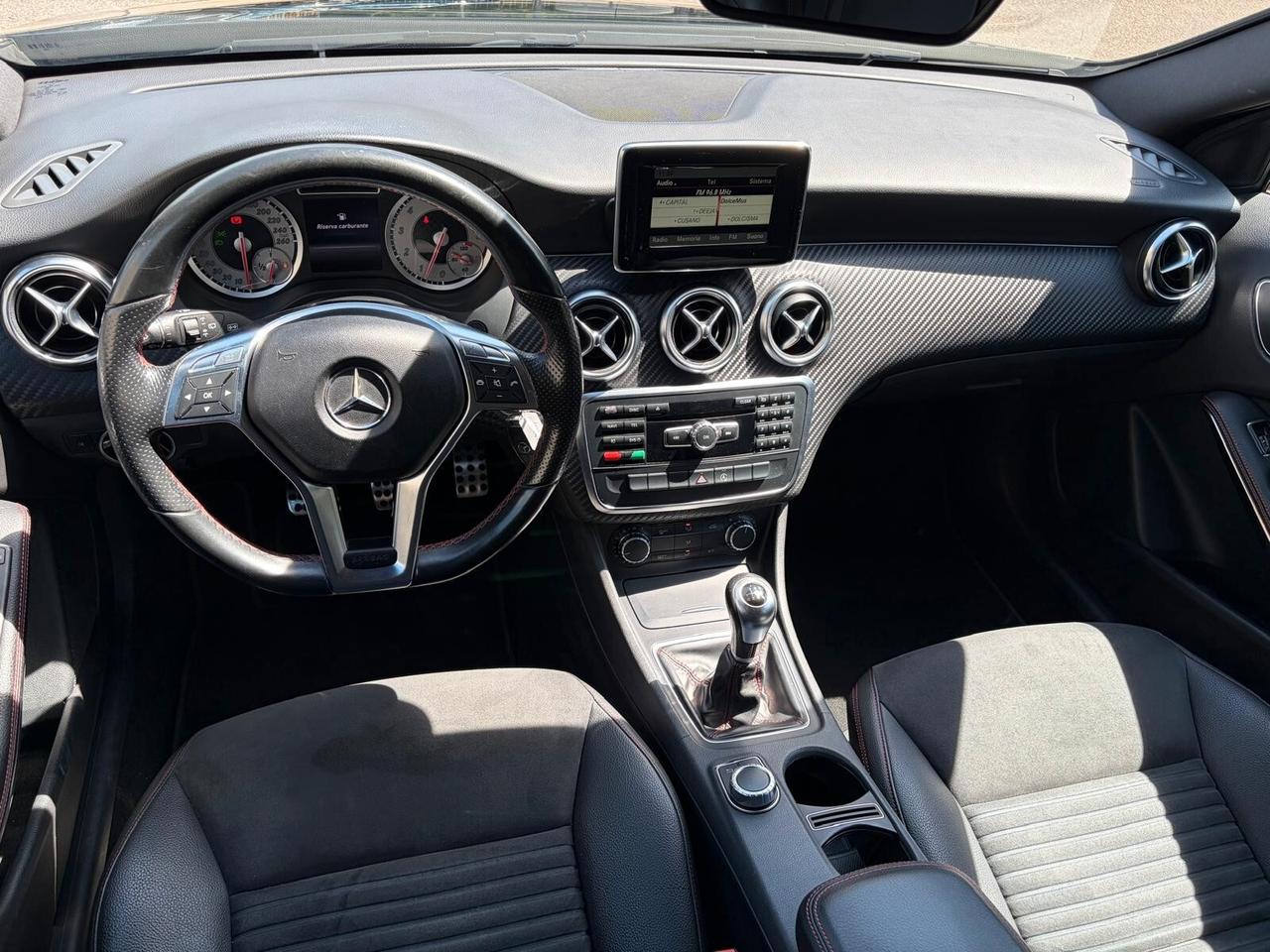 MERCEDES CLASSE A 180 PREMIUM "OK NEOPATENTATI"