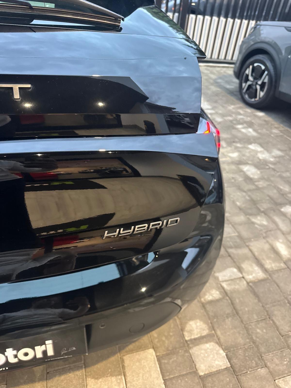 Peugeot 208 Hybrid 110 e-DCS6 Style