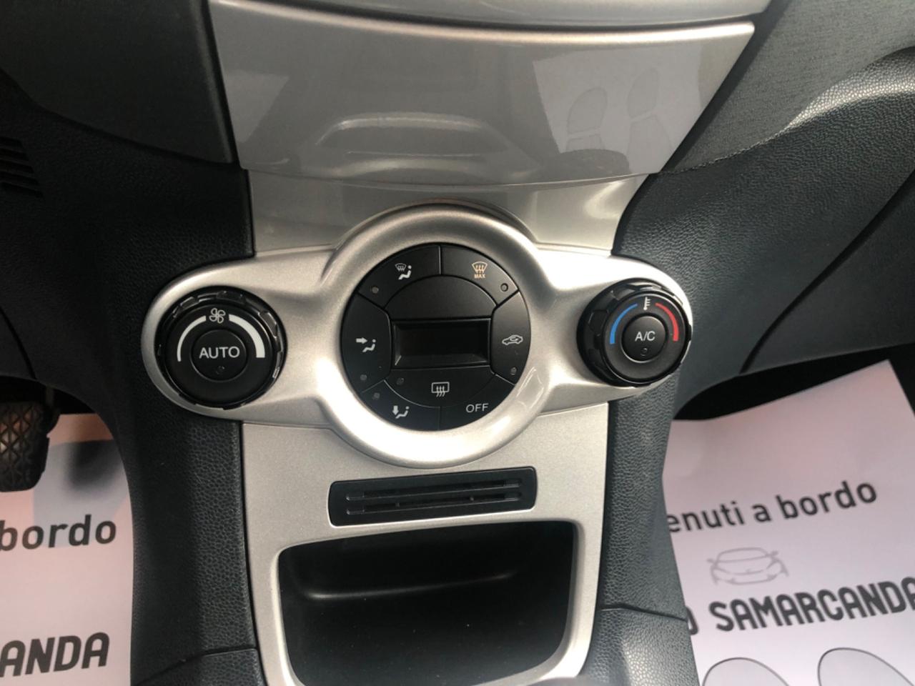 Ford Fiesta 1.4 5 porte Bz.- GPL Titanium 2010