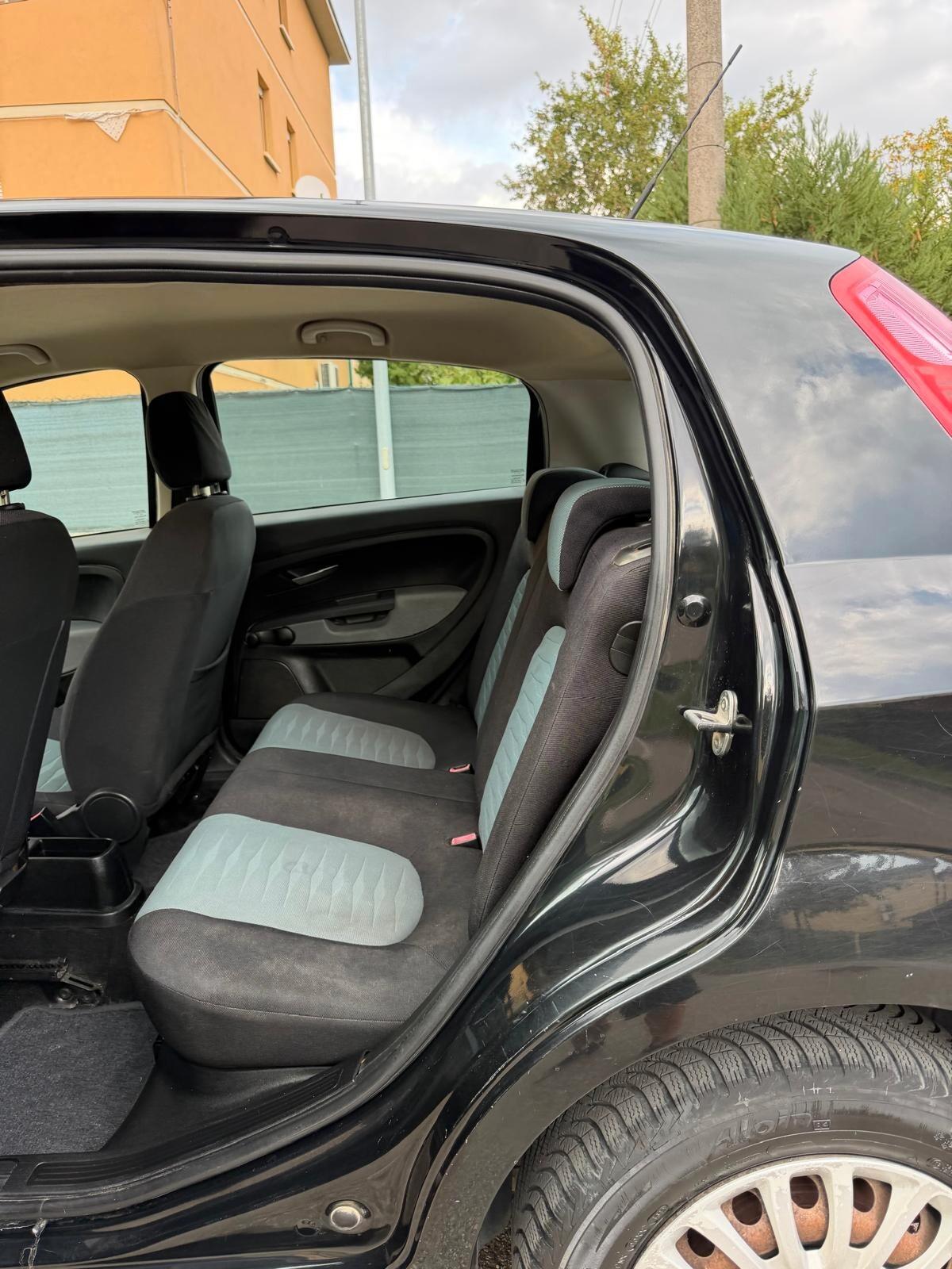 Fiat Grande Punto 1.4 METANO - NEOPATENTATI - 12 MESI DI GARANZIA -