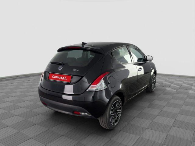LANCIA Ypsilon Ypsilon 1.0 FireFly 5 porte S&S Hybrid Silver