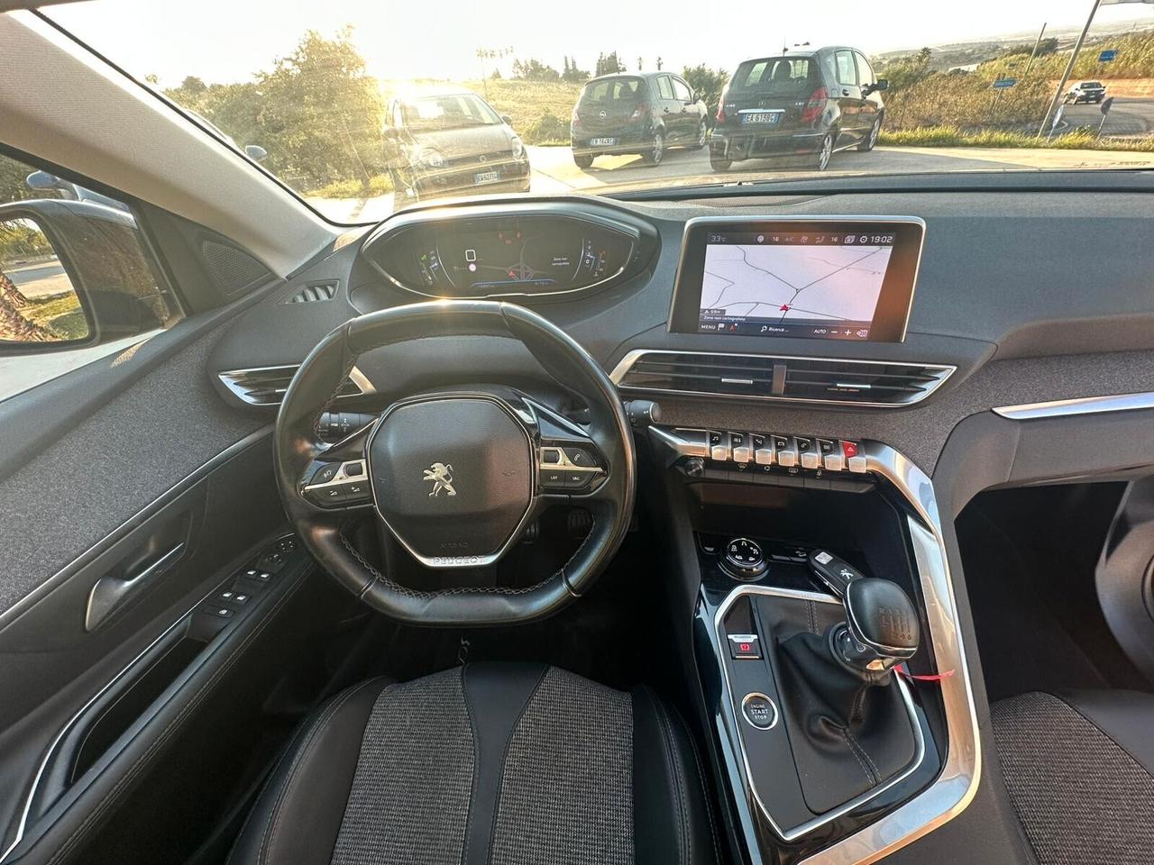 Peugeot 3008 1.5 Blue-HDi 130 CV Allure