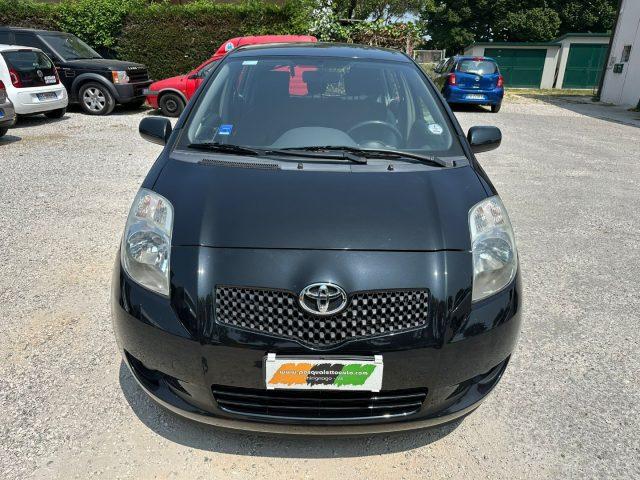 TOYOTA Yaris Ok neo pat. 1.0 5 porte Sol