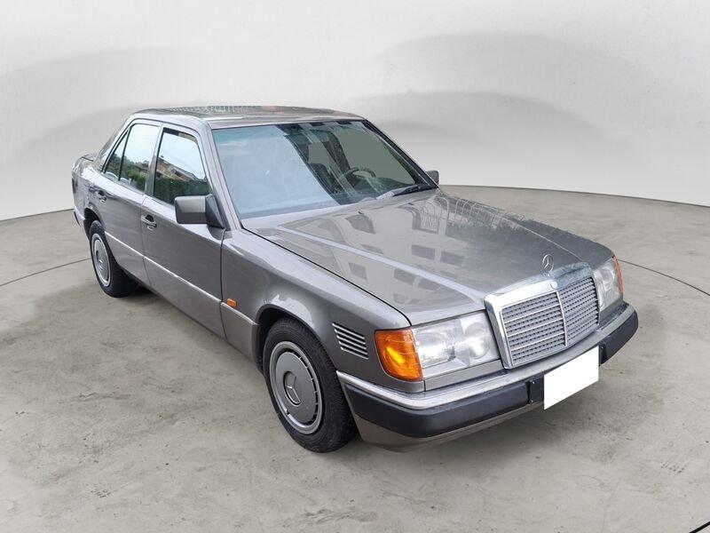 Mercedes-Benz Serie 200-320 250 E Turbo Diesel UNICO PROPRIETARIO