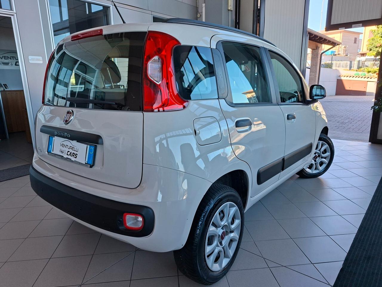 Fiat Panda 0.9 TwinAir Turbo Natural Power Lounge