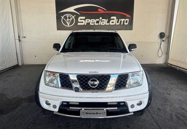 NISSAN Navara 2.5 dCi 4 porte Double Cab LE gancio traino