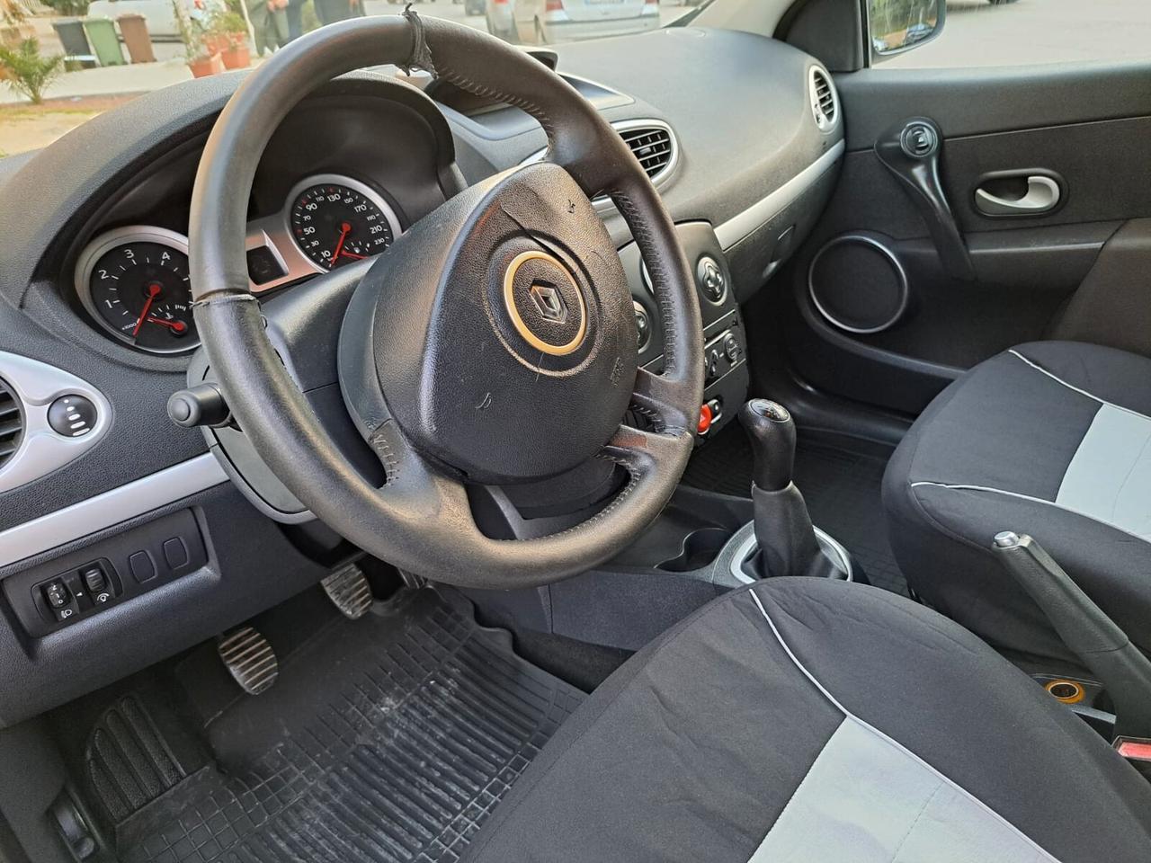 Renault Clio 1.5 dCi 70CV 5 porte Dynamique