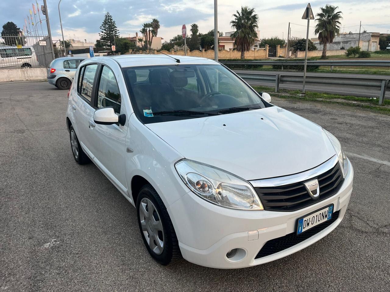 Dacia Sandero 1.4 8V GPL Lauréate Unipro 2009