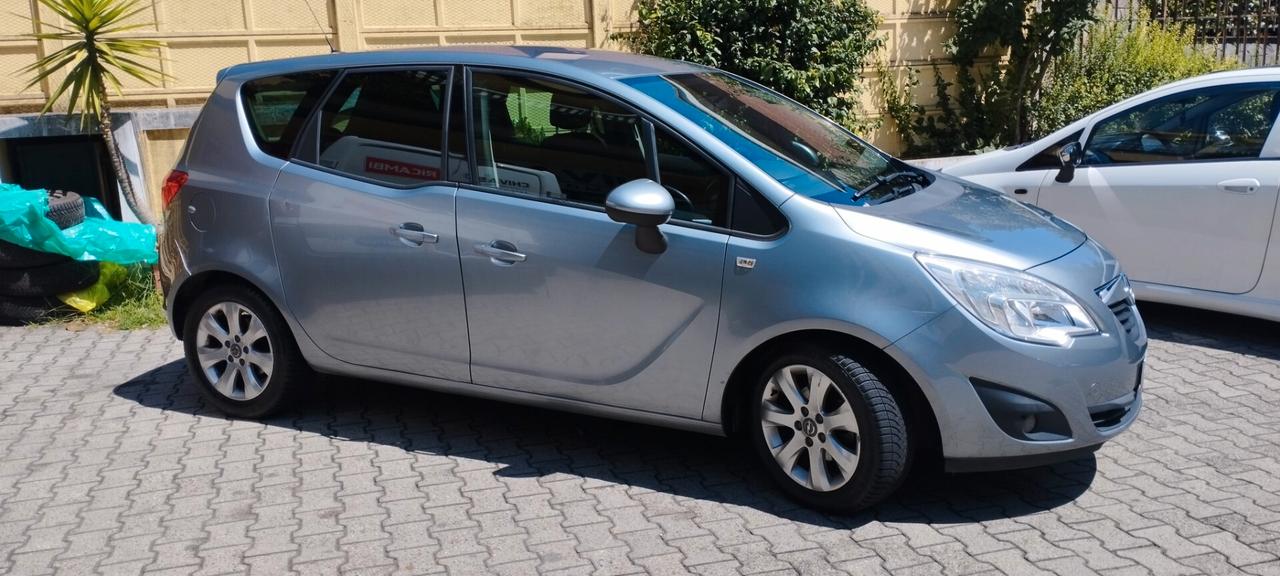 Opel Meriva 1.3 CDTI 95CV ecoFLEX Cosmo