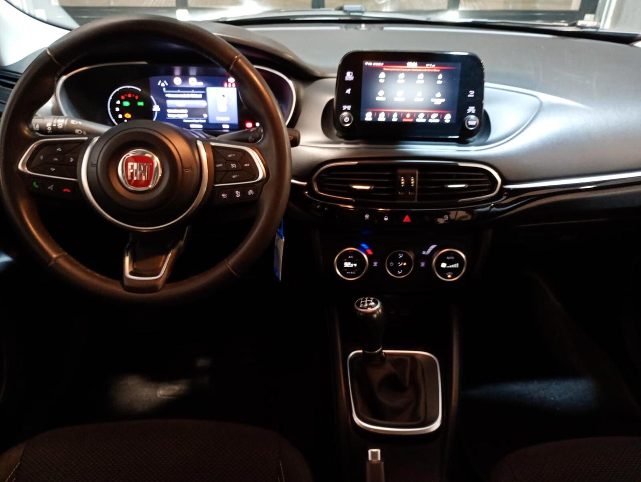 Fiat Tipo SW 1.3 Multijet Business 2021 - Navi, LED, Sensori, Camera