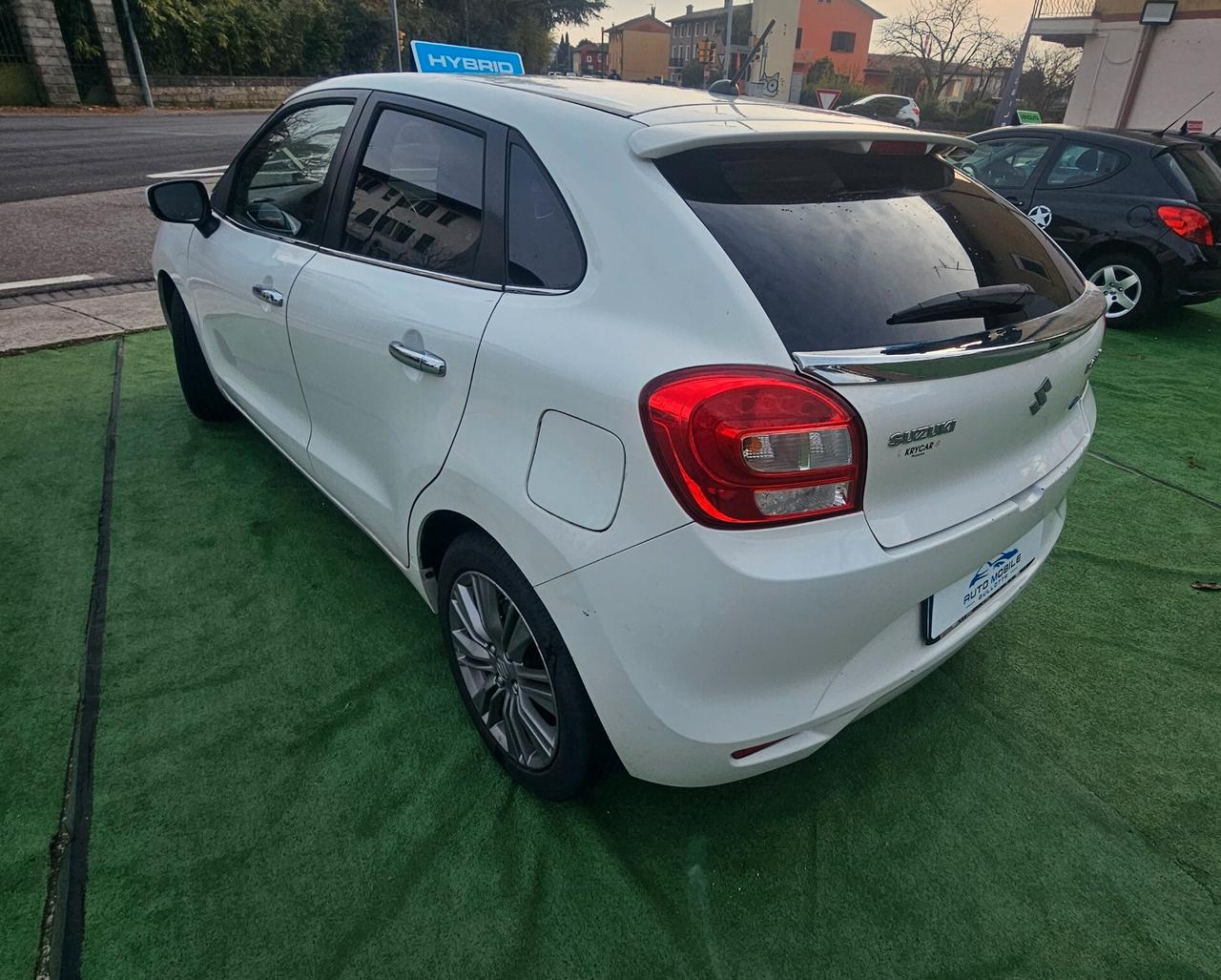 Suzuki Baleno 1.2 Hybrid B-Top