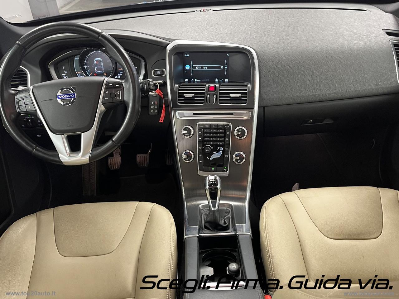 VOLVO XC60 D4 Summum|TETTO APRIBILE|PELLE|SEDILI RISC.