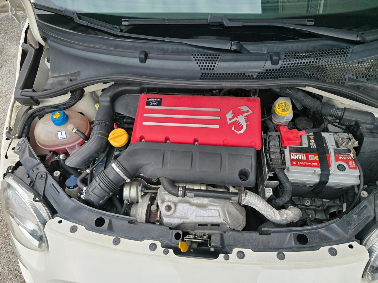 Abarth 595 1.4 Turbo T-Jet 165 CV Turismo