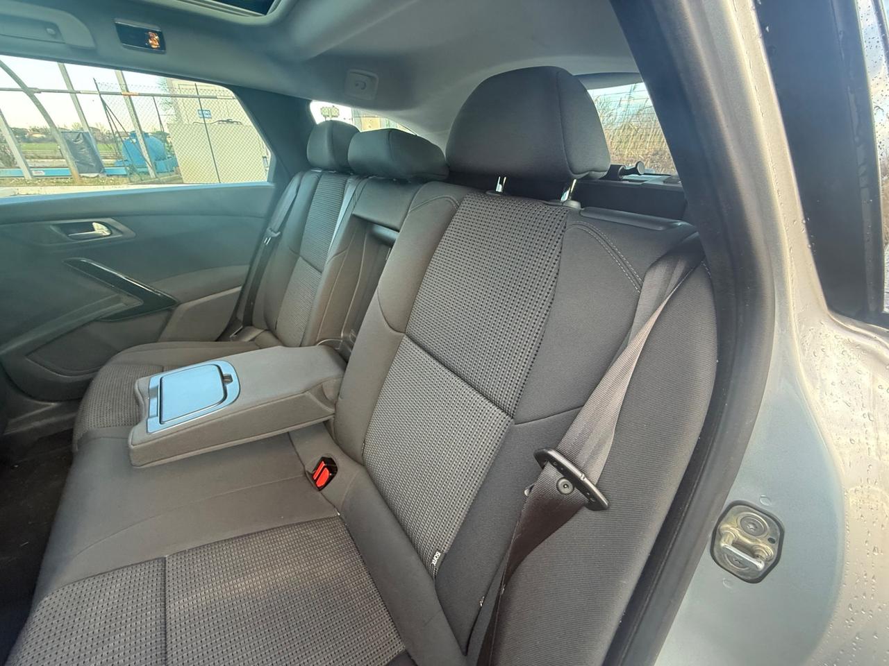 Peugeot 508 1.6 e-HDi 112CV cambio robotizzato S&S SW Ciel Business