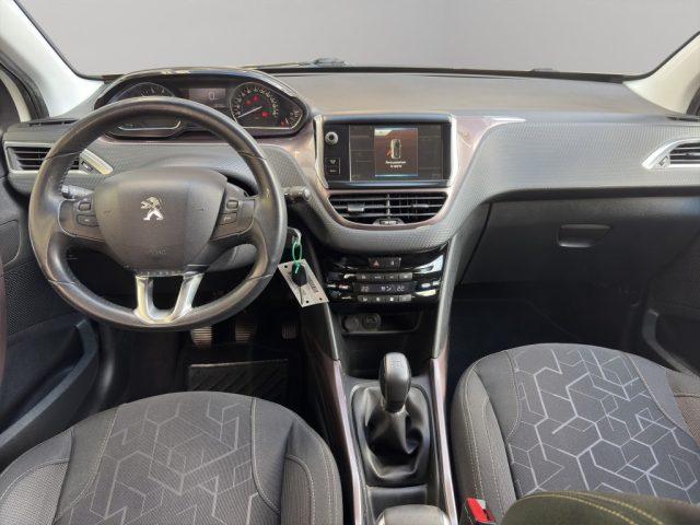 PEUGEOT 2008 1.2 VTi 82CV Allure