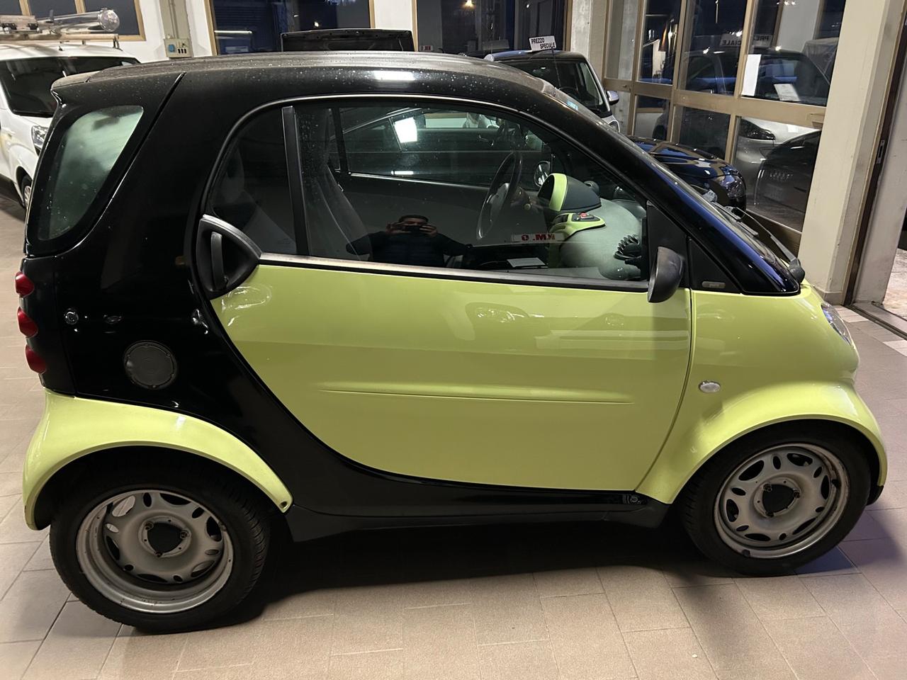 Smart ForTwo 700 coupé pure (45 kW)