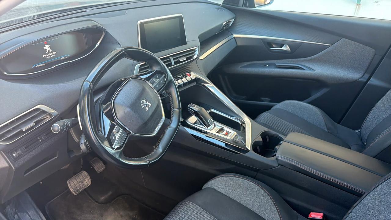 Peugeot 3008 BlueHDi 130 S&S EAT8 Business