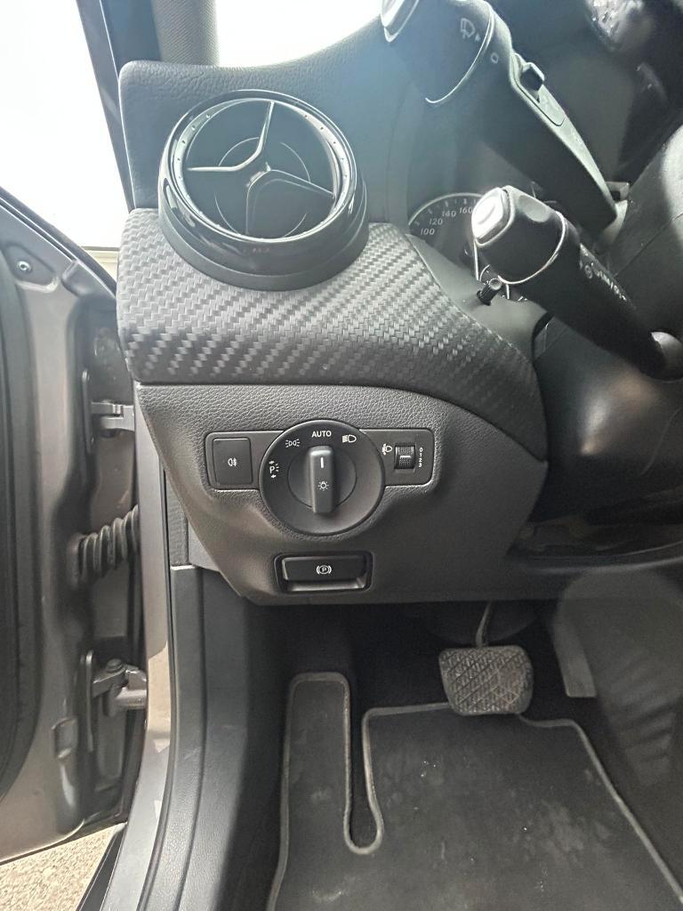 Mercedes-Benz GLA 180 CDI 109 CV DCT