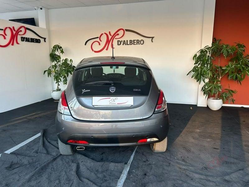 Lancia Ypsilon 1.0 FireFly 70cv Hybrid Gold