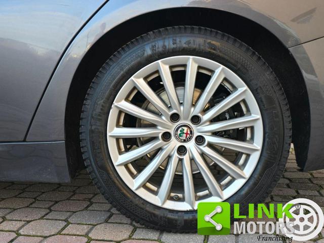 ALFA ROMEO Giulia 2.2 Turbodiesel 180 CV AT8 Business Sport