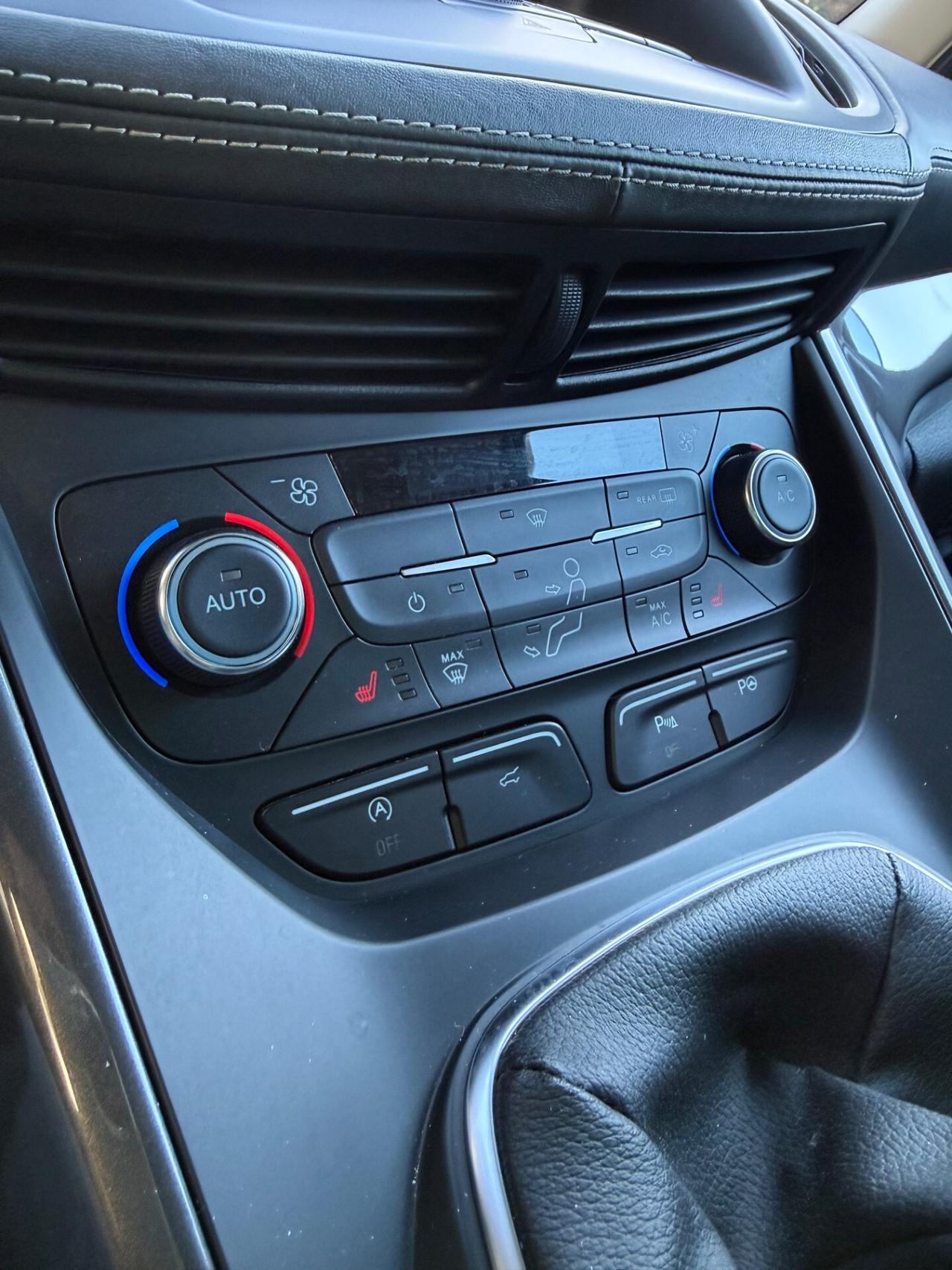Ford Kuga 2.0 TDCI 150 CV S&S 4WD Powershift Vignale 2019
