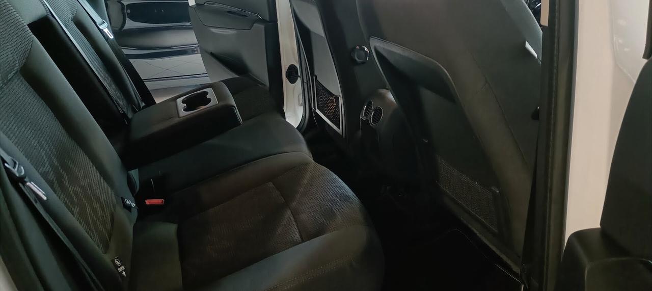 Peugeot 3008 1.6 e-HDi 115CV cambio robotizzato Stop&Start Active