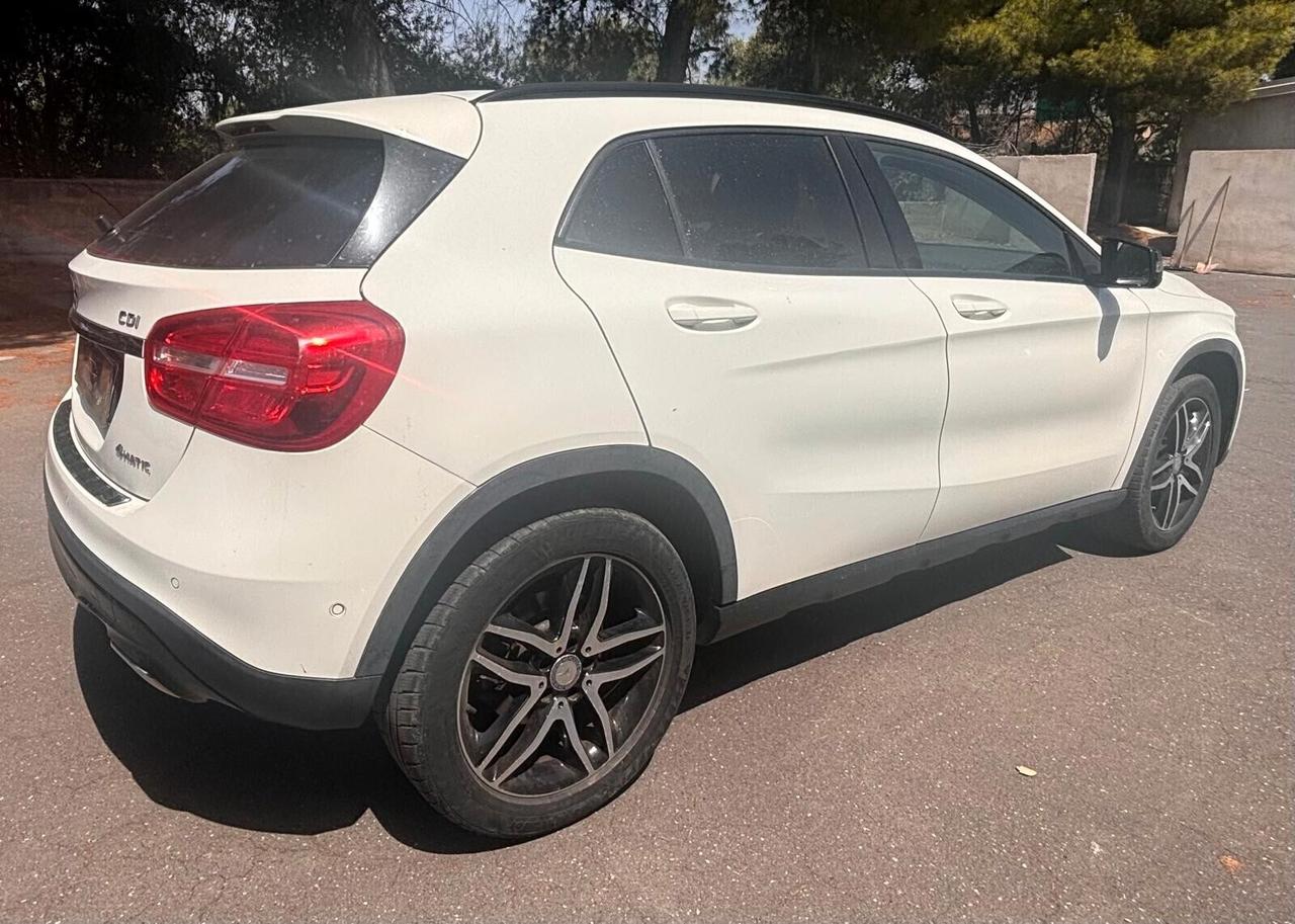 Mercedes-benz GLA 200 d Automatic 4Matic Premium