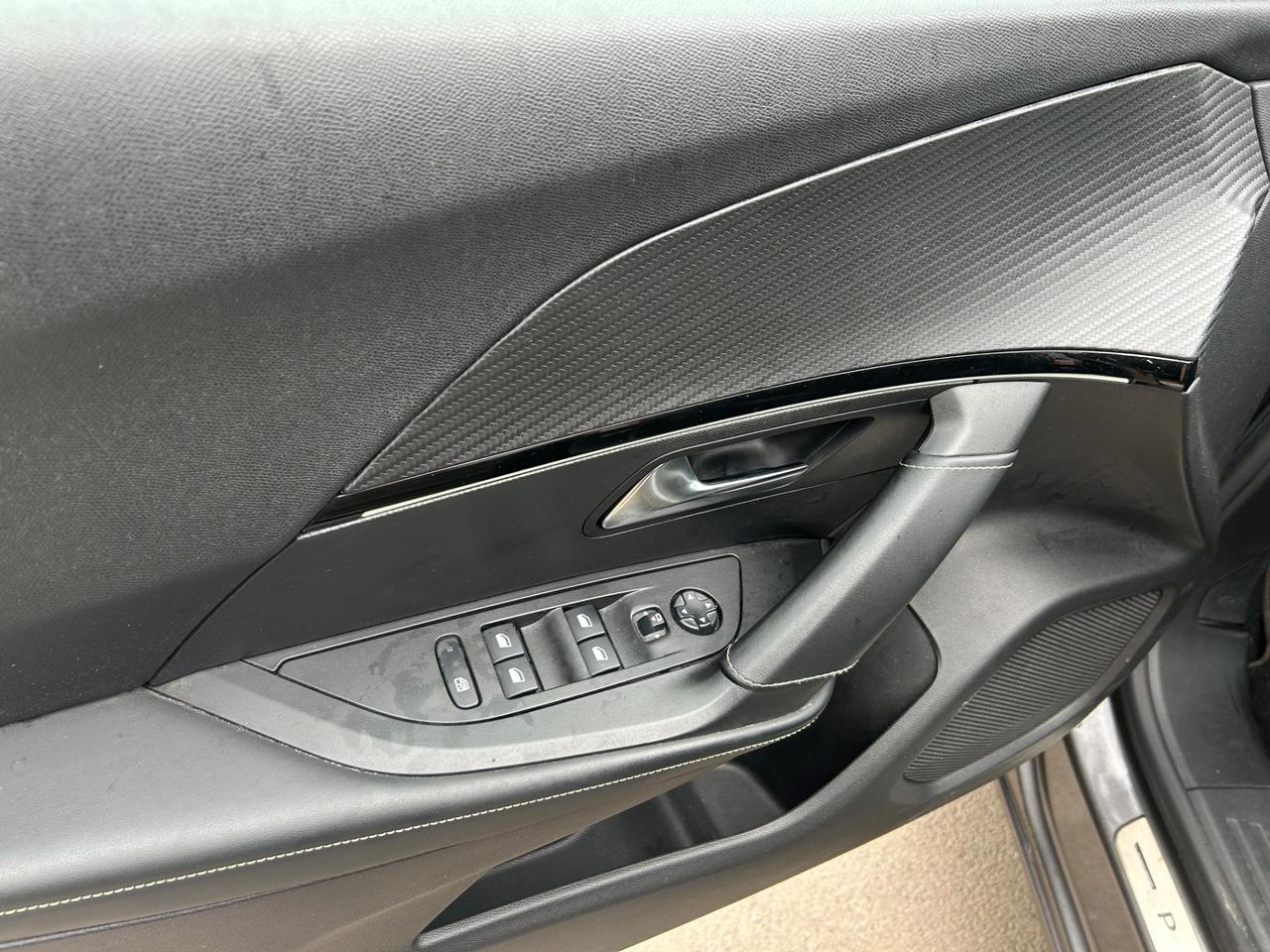 Peugeot 2008 BlueHDi 130 S&S EAT8 GT Line