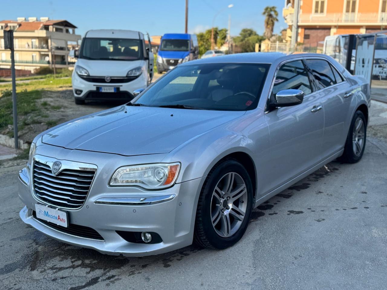 LANCIA THEMA 3.0 MJT II 240 CV PLATINUM EDITION