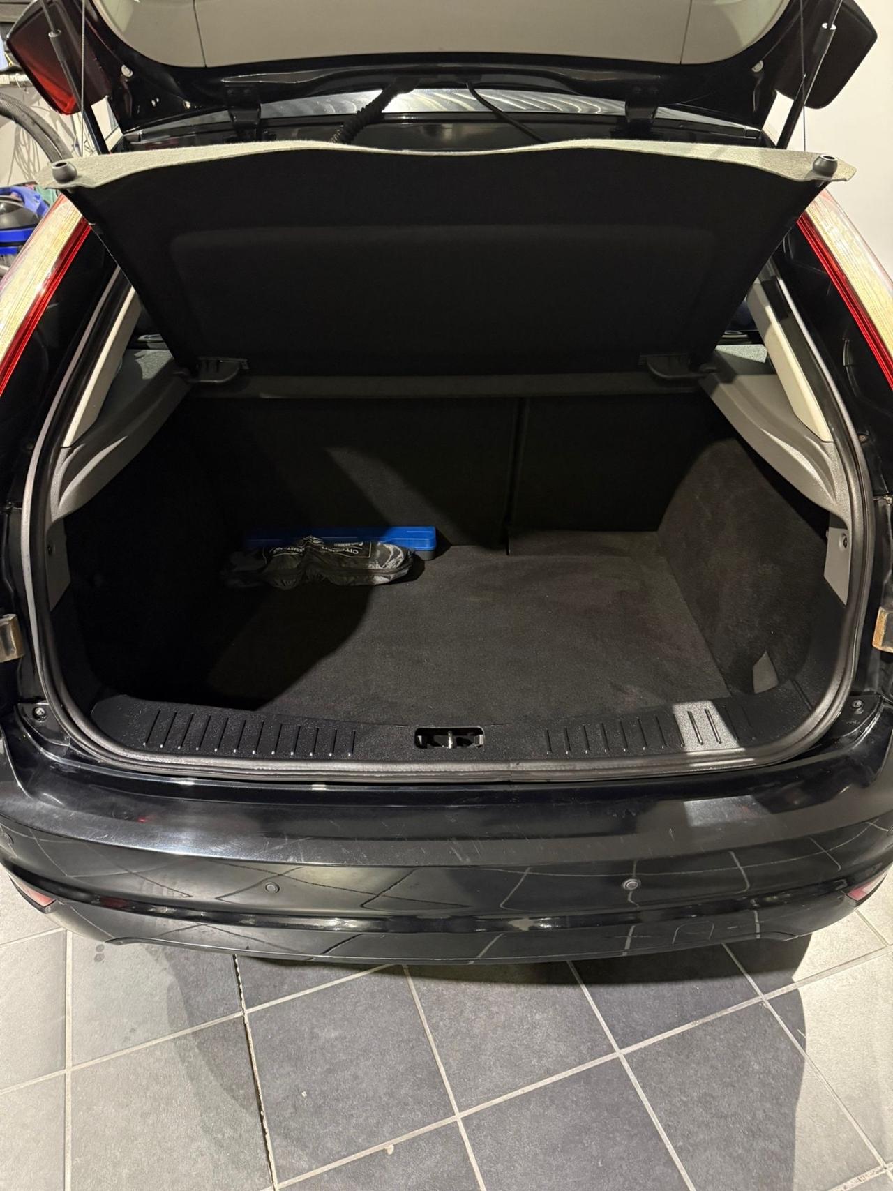 Ford Focus 1.6 TDCi (90CV) -NEOPATENTATI-UNICO PROPRIETARIO