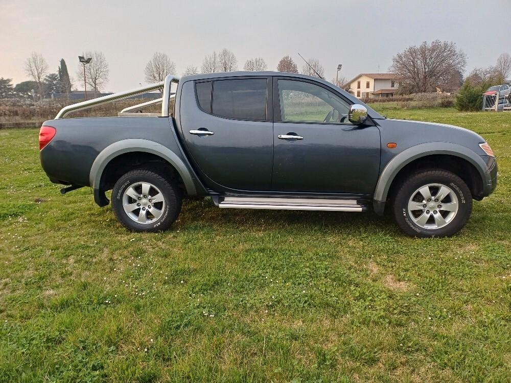 Mitsubishi L200 2.5 DI-D 136 Cv Double Cab Pick-Up