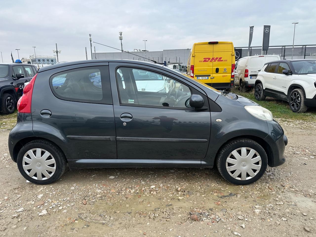 Peugeot 107 1.0 benzina 68CV 5p.