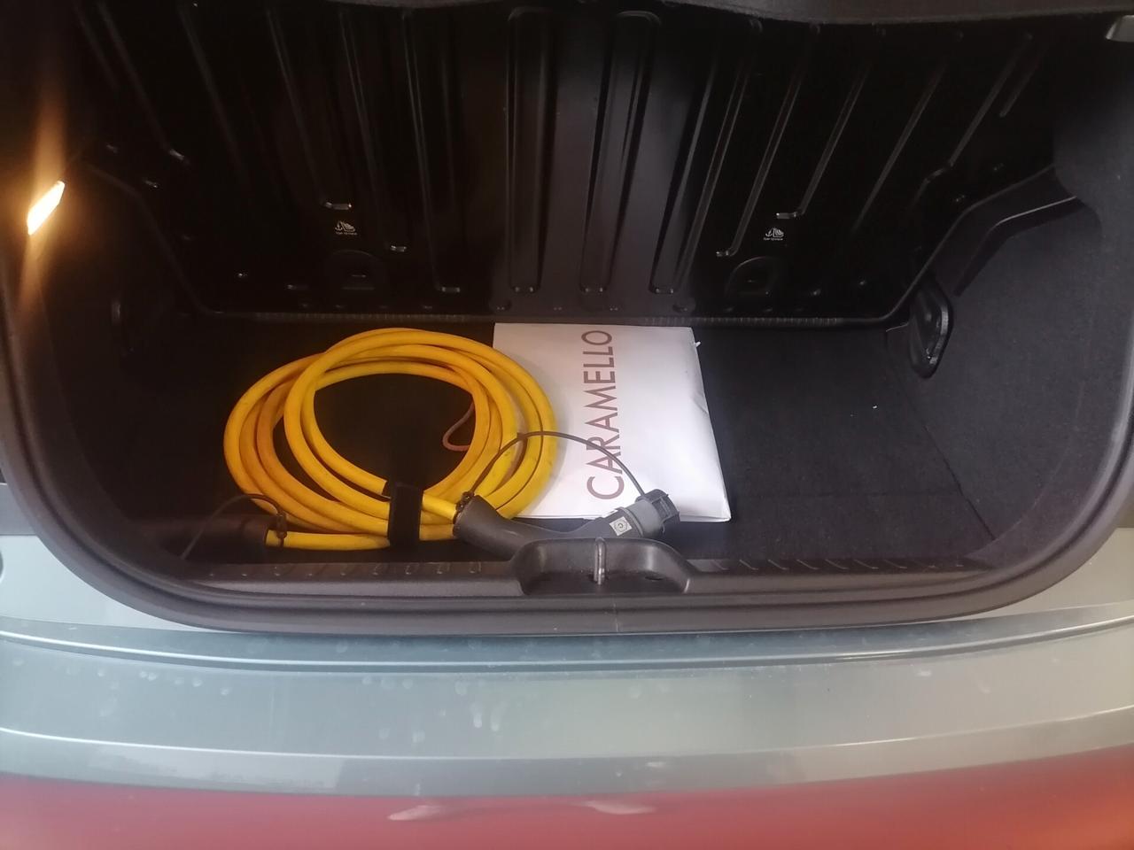 Fiat 500 500e Berlina 42 kWh La Prima