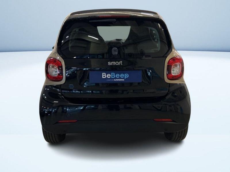 smart fortwo EQ PURE 22KW