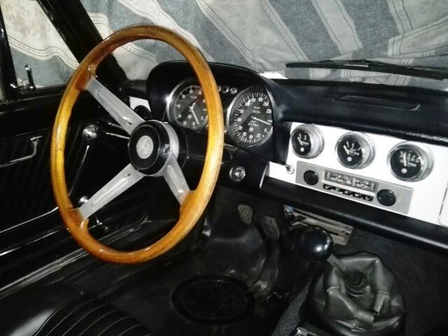 Alfa Romeo Spider 1750 osso di seppia