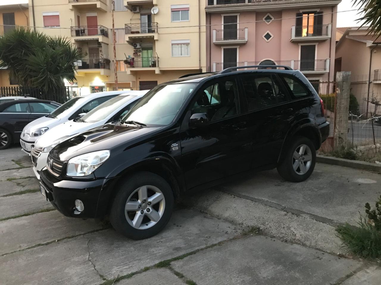 Toyota RAV 4 RAV4 2.0 Tdi D-4D cat 5 porte Sol